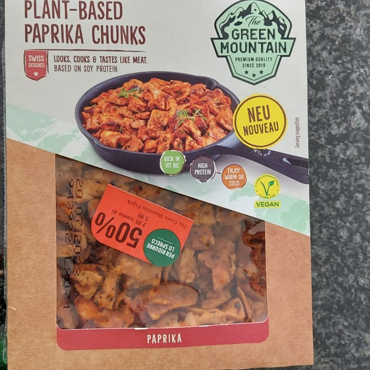 photo of The Green Mountain Plant-Based Paprika Chunks shared by @lucthelucky on  24 Jul 2023 - review