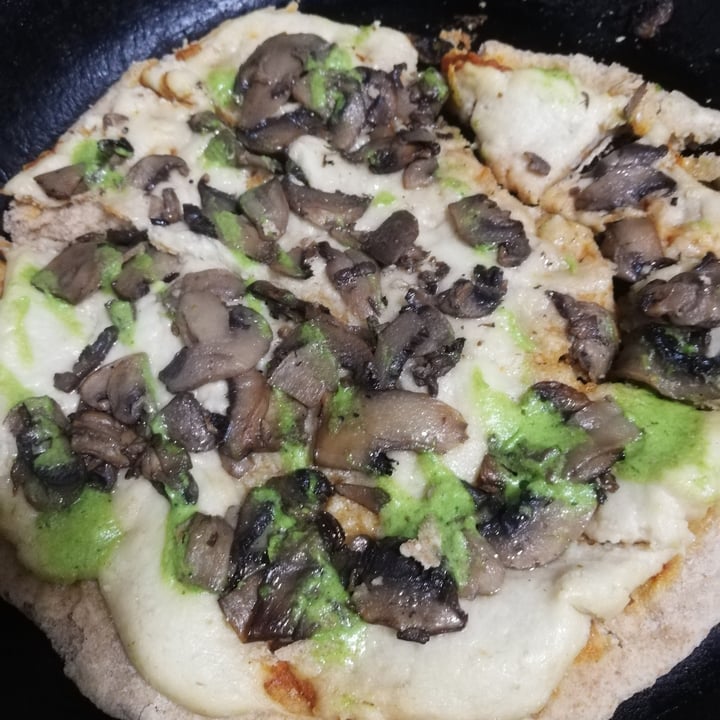 photo of Vardo Pizza De Hongos shared by @agostinamarconi on  01 May 2023 - review