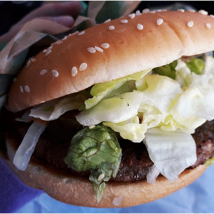 photo of Burger King Plant-based whopper shared by @luciadabramo on  12 Mar 2023 - review