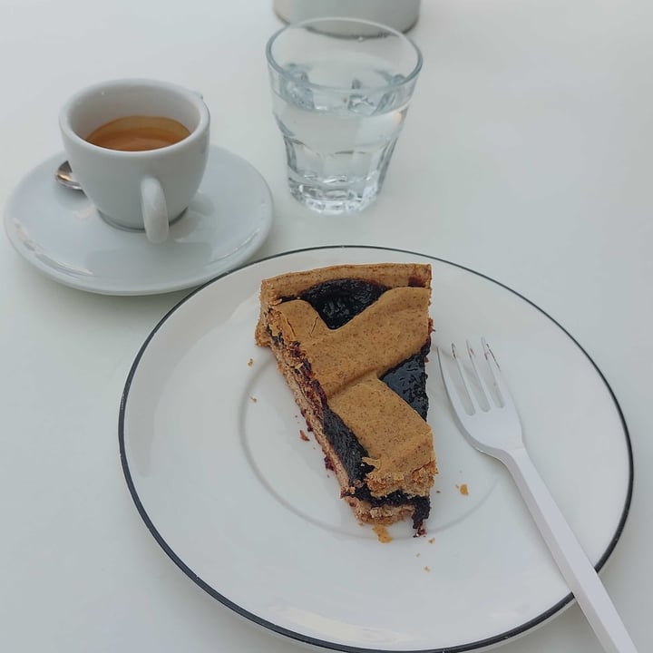 photo of Gelateria Caffetteria Europa di Valeria Stocchi crostata di farro shared by @figliadellaterra on  09 Mar 2023 - review