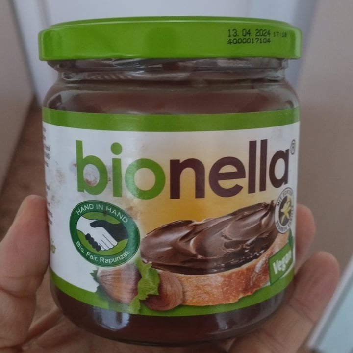 photo of Bionella Bionella Chocolate Spread Nuss-Nougat-Creme shared by @simpaties on  29 Dec 2022 - review