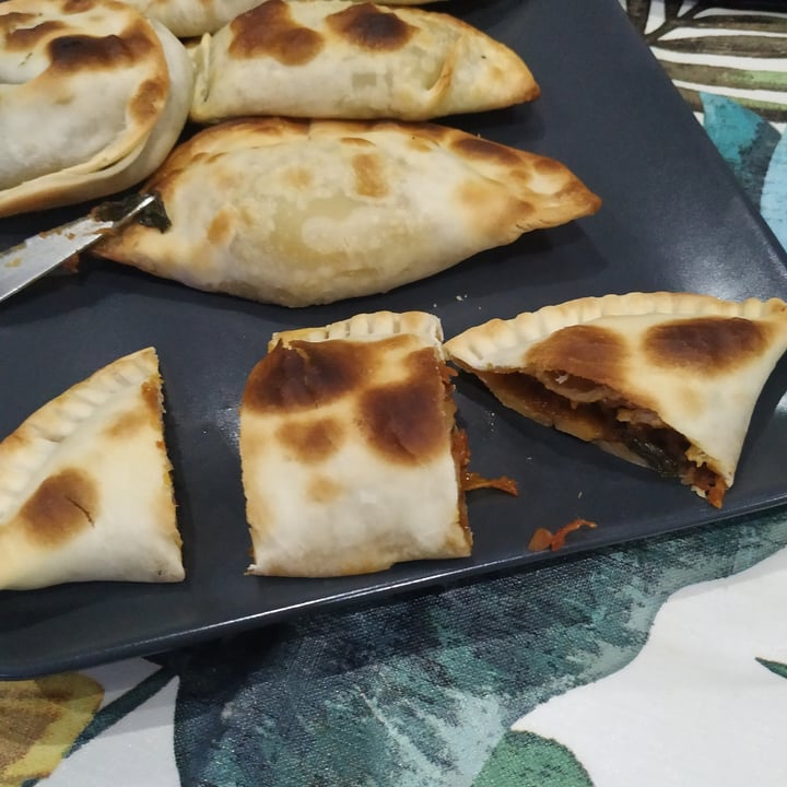 photo of Ingrediente Secreto empanadas shared by @elkeandrea9 on  14 Jan 2023 - review