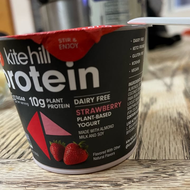 photo of Kite Hill Protein yogurt-strawberry shared by @oshmorethstorm on  04 Jan 2023 - review