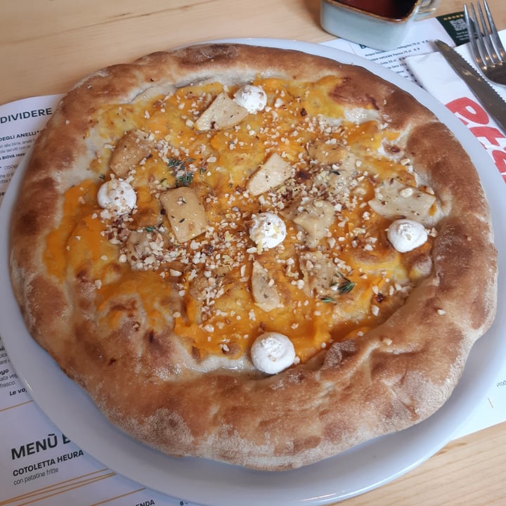 photo of Pit'sa Pizza Un porcino fuori di zucca shared by @pamy on  01 May 2023 - review