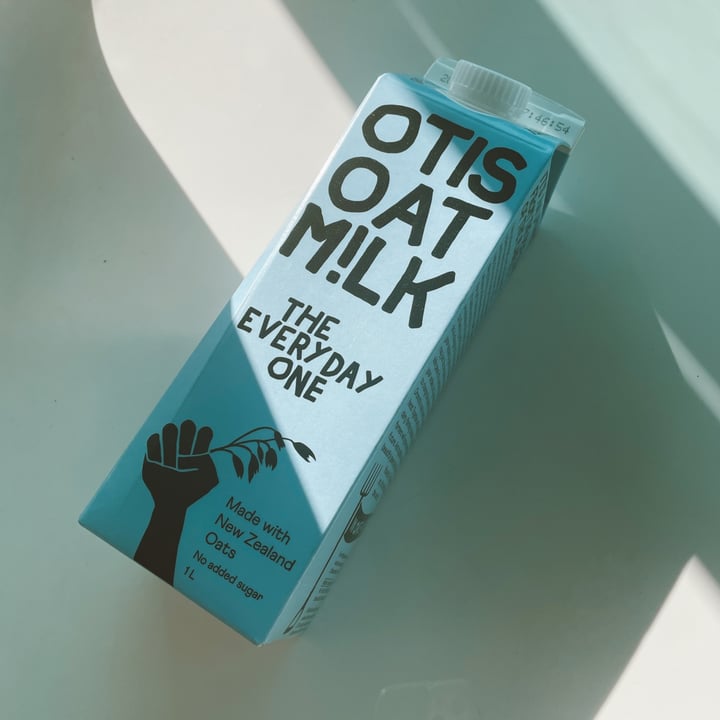 photo of Otis Oat Milk Oat M!lk (The Everyday One) shared by @devinageee on  11 Jul 2023 - review