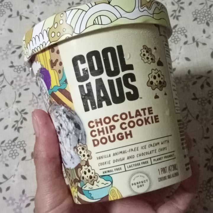 photo of COOL HAUS Chocolate Chip Cookie Dough Ice Cream shared by @kismetcandle on  28 May 2023 - review