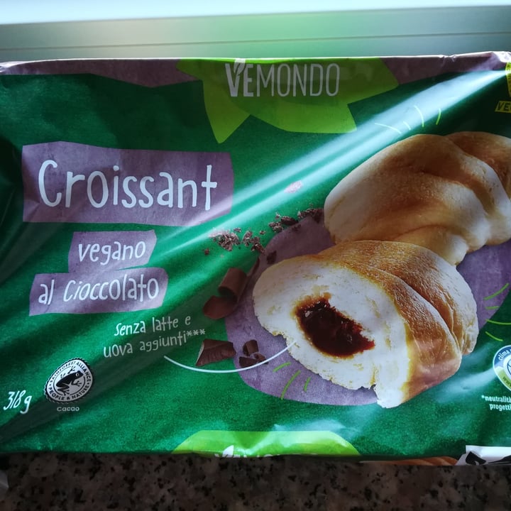 photo of Vemondo Croissant Vegano Al  Cioccolato shared by @cristina-sordi on  19 Mar 2023 - review