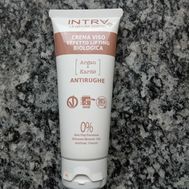 photo of Intra Natural Crema viso Effetto Lifting shared by @sandrisandrina on  23 Apr 2023 - review