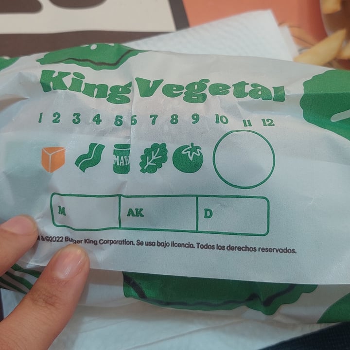photo of Burger King Luján king vegetal shared by @carolinapan on  21 Jul 2023 - review
