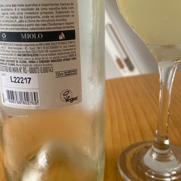photo of Miolo Wine Group Miolo Seleção Chardonnay e Viognier shared by @carollopes on  25 Dec 2022 - review