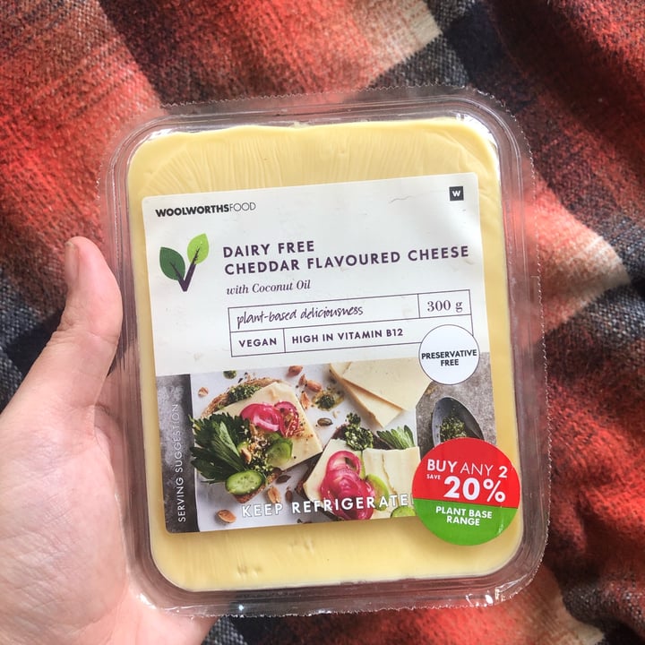 photo of Woolworths Food Dairy Free Cheddar Flavoured Cheese shared by @juanpadawan on  07 Jan 2023 - review