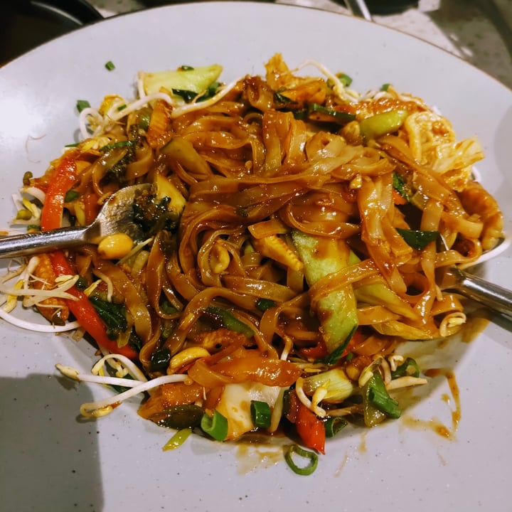 photo of The House of Celeste Vegetable Phad Thai shared by @stevenneoh on  15 Jan 2023 - review