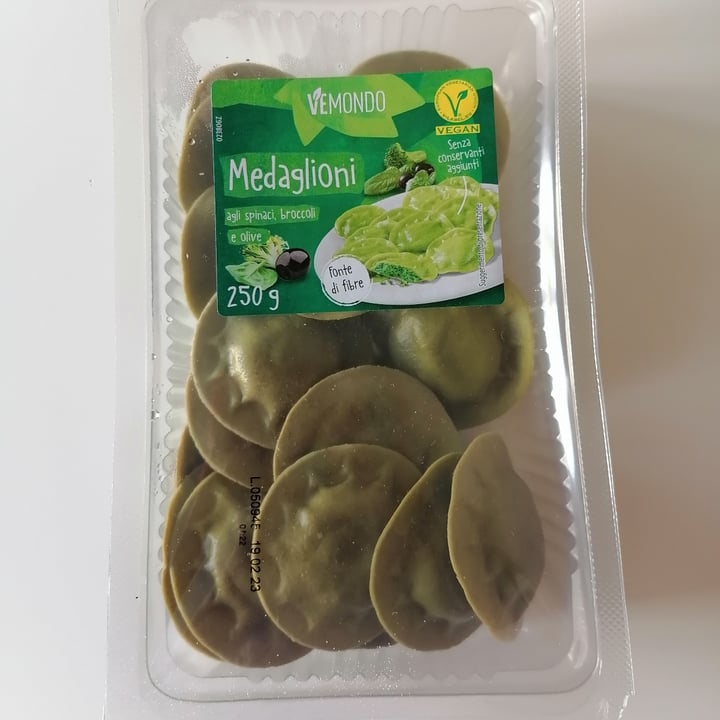 photo of Vemondo Ravioli Spinach Brocolis Olives shared by @manuel29 on  08 Feb 2023 - review