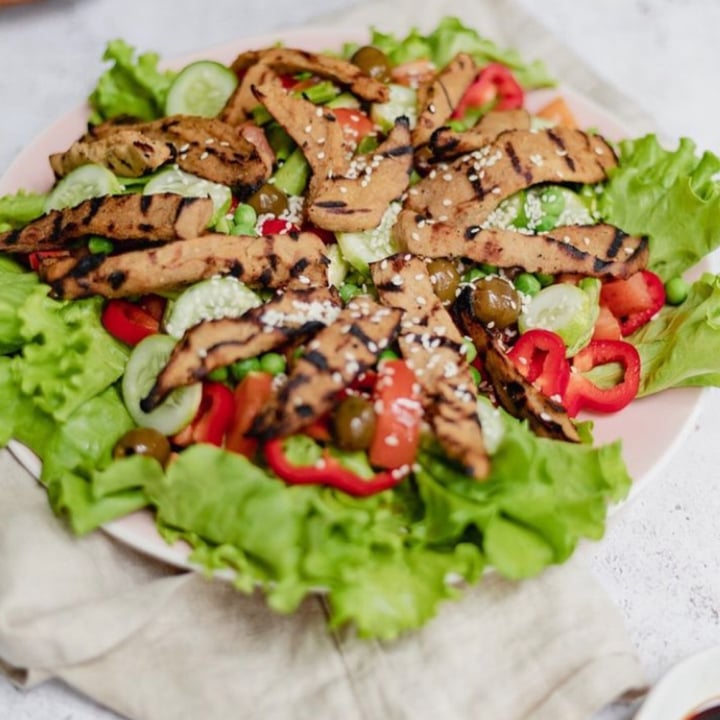 photo of Urban Vegan Flame Grilled Chick'n Shreds shared by @embroadway on  10 Mar 2023 - review
