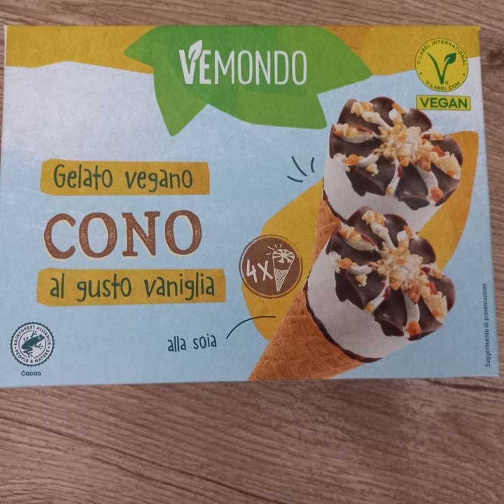 photo of Vemondo gelato vegano cono al gusto vaniglia shared by @drone53 on  16 Aug 2023 - review