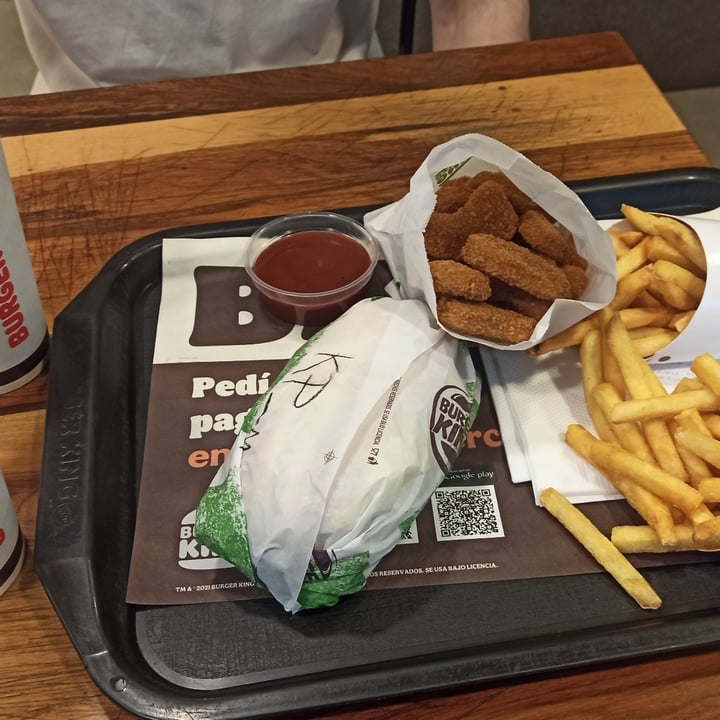 photo of Burger King King vegetal shared by @ailinl on  12 Feb 2023 - review