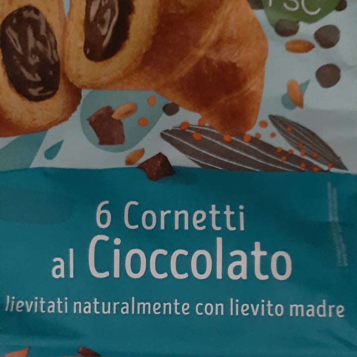 photo of Misura 6 cornetti al cioccolato shared by @euphorian on  03 Jul 2023 - review