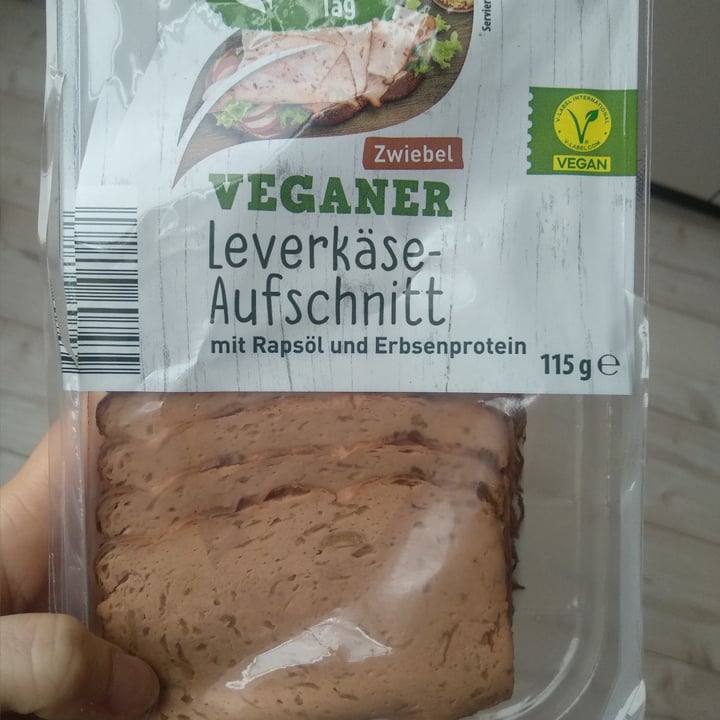 photo of Mein Veggie Tag Leverkäse-Aufschnitt Zwiebel shared by @farewell2flesh on  10 Aug 2023 - review