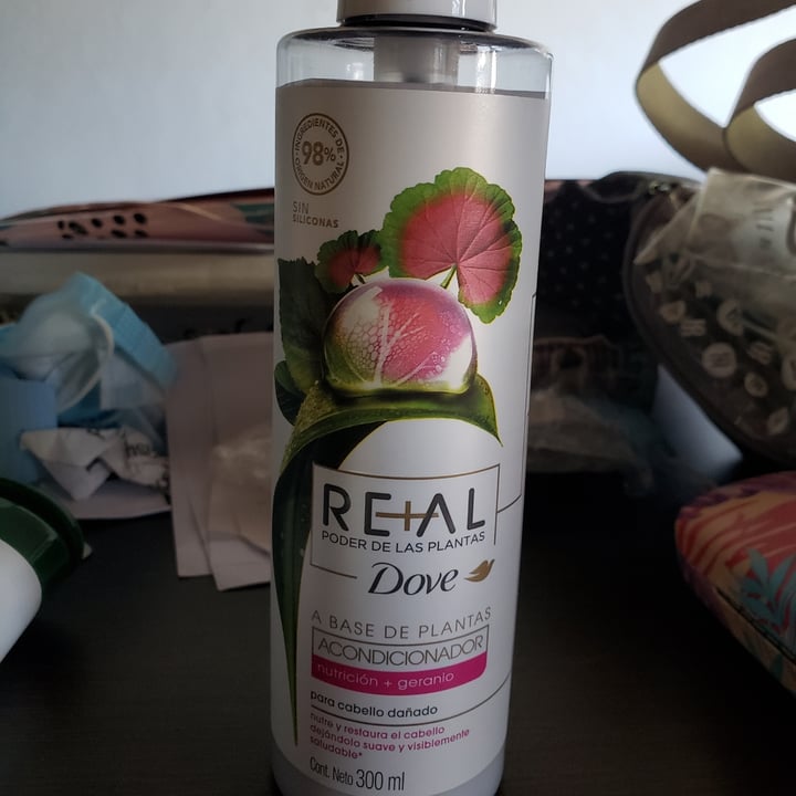 photo of Dove Dove acondicionador nutricion-geranio shared by @96josefinaherlein on  31 Dec 2022 - review