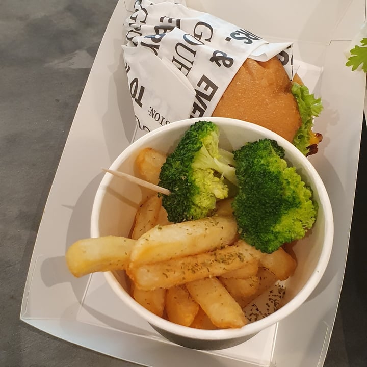 photo of VEGANBURG Woodleigh Mini Meal shared by @okthanks on  14 Jul 2023 - review