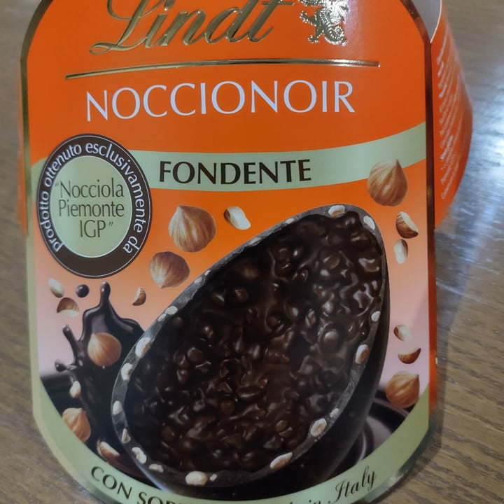 photo of Lindt Uovo noccionoir shared by @joellevd on  26 Mar 2023 - review