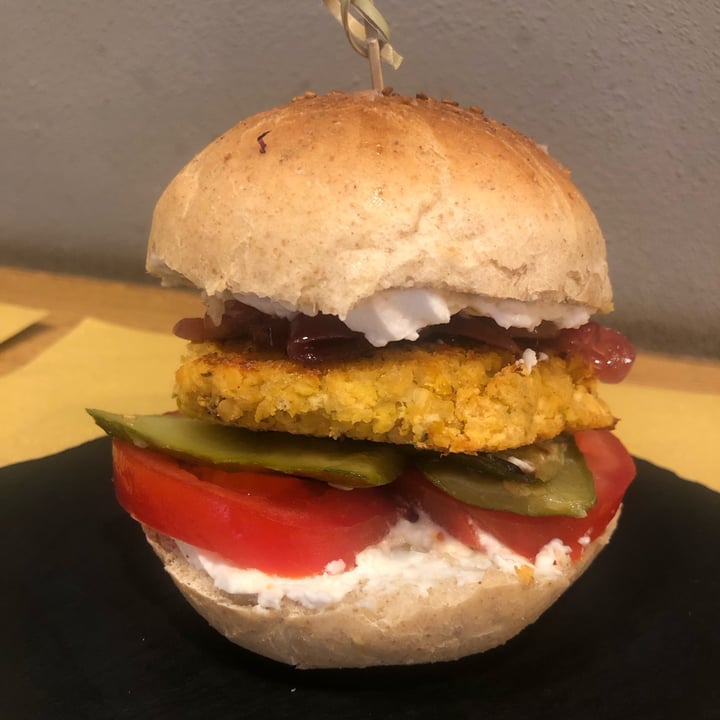 photo of Malerba Panino burger shared by @aaaagaaataaaa on  01 Jul 2023 - review