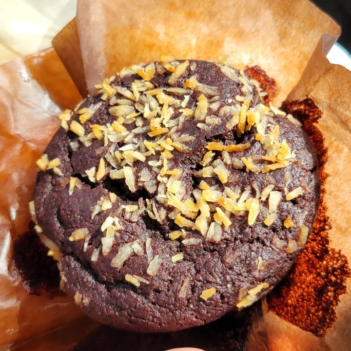 photo of Chokola Coconut Chocolate Muffin shared by @veganmom7 on  13 Aug 2023 - review