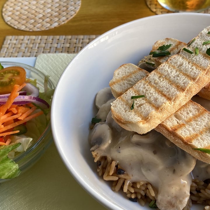 Cafe 25 Blackpool United Kingdom Spinach And Mushroom Kiev Review