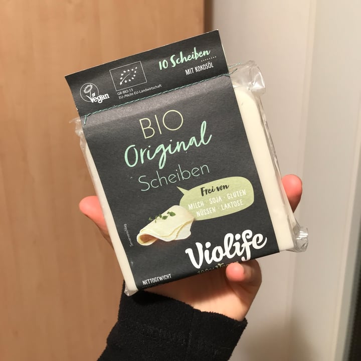 photo of Violife Original Flavor Cheese Slices shared by @addictedtopeas on  17 Apr 2023 - review