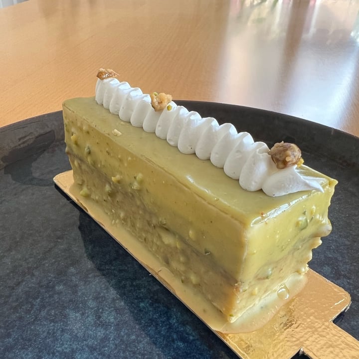 photo of White Rabbit Bakery Pistachio Slice shared by @papilio on  11 May 2023 - review