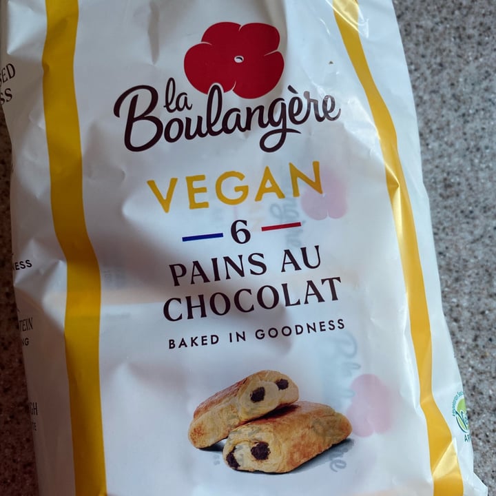 photo of La Boulangère 6 Pains Au Chocolate shared by @kathylg8 on  06 Feb 2023 - review