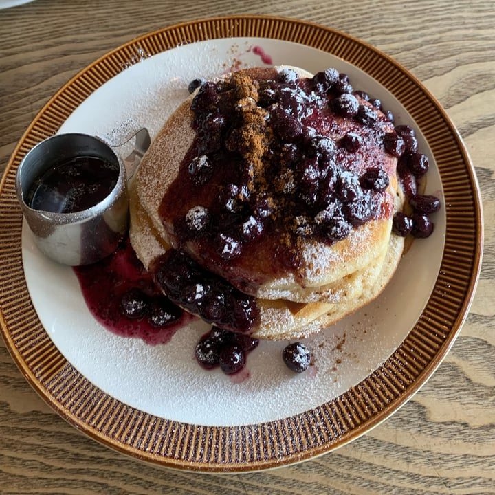 photo of Nowhere Man Blueberry and bacon pancakes shared by @luketaylor on  12 May 2023 - review