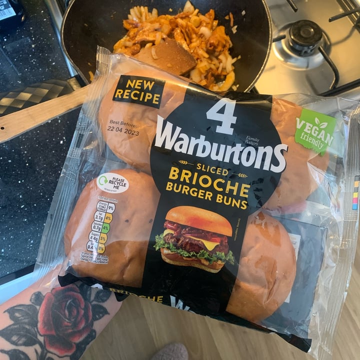 photo of Warburtons 4 Sliced Brioche Burger Buns shared by @beckyallott on  15 May 2023 - review