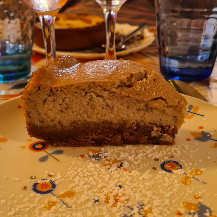 photo of La Cabane en Ville Cheesecake shared by @archederingo on  12 Aug 2023 - review