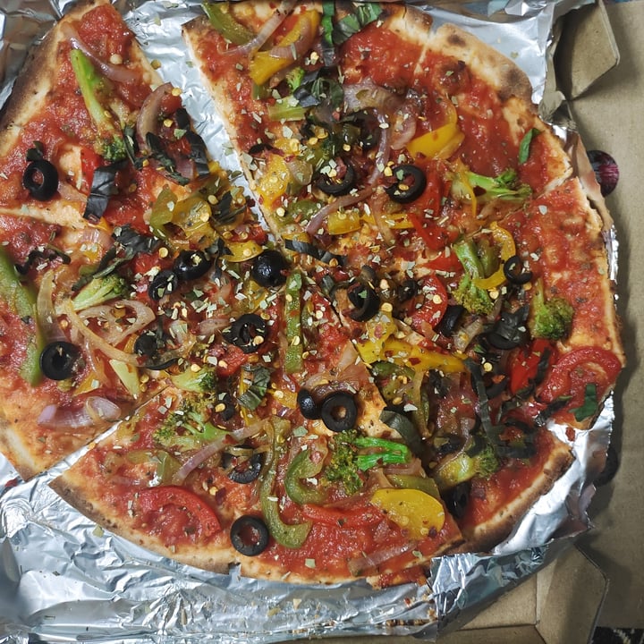 photo of Dolci Desserts Vegan Pizza shared by @keerthan20 on  05 Feb 2023 - review