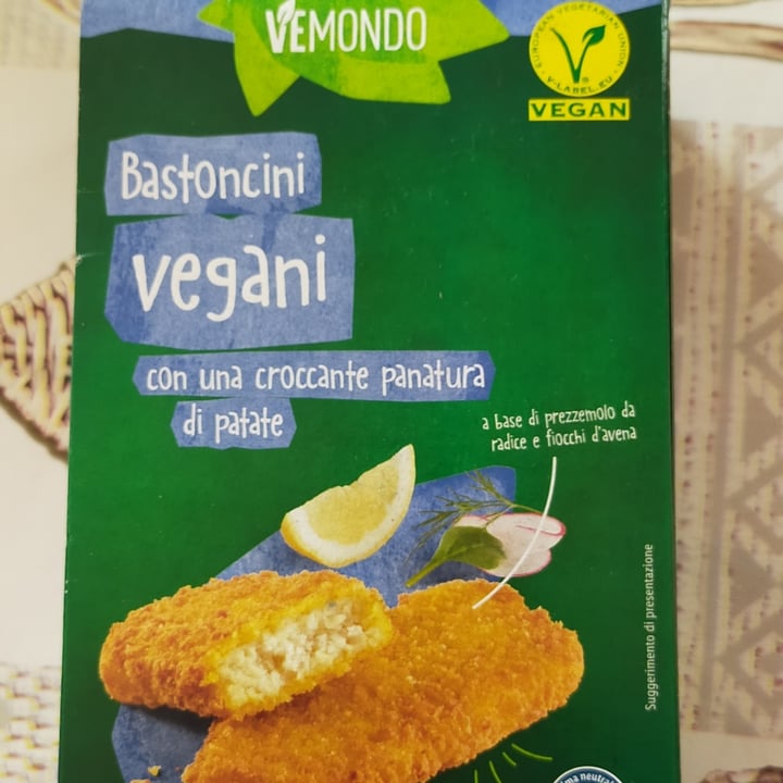 photo of Vemondo Bastoncini Vegani Con Una Croccante Panatura Di Patate shared by @deesy on  03 Feb 2023 - review