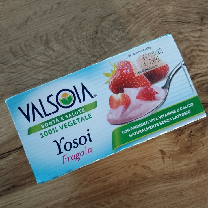 photo of Valsoia Yogurt Yosoi Fragola shared by @cami90 on  18 May 2023 - review