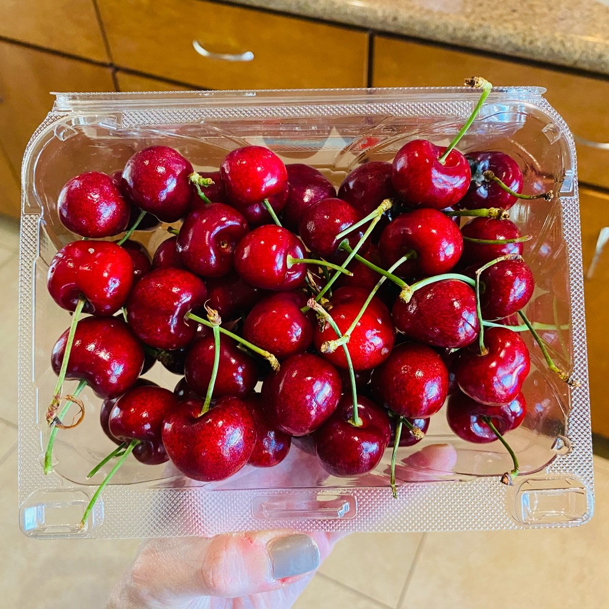 CMI orchards Strawberry Cherries Reviews abillion