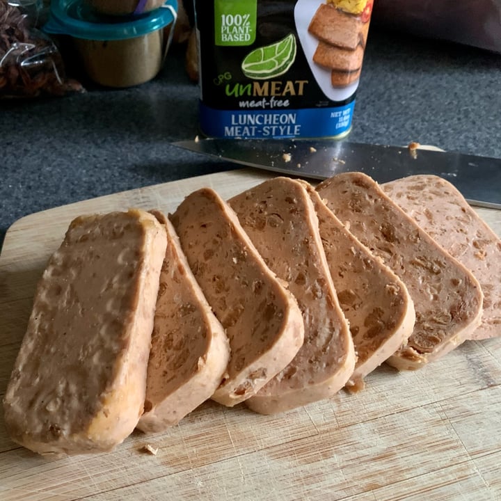 photo of unMEAT Meat-Free Luncheon Meat-Style shared by @groovyfatvegan on  12 Mar 2023 - review