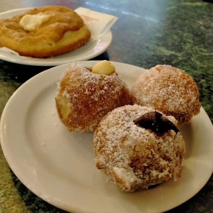 photo of Pasticceria Nilo's di Poletti e Spadoni Frittelle di carnevale shared by @masaya90 on  11 Feb 2023 - review