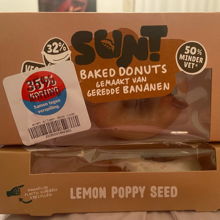 photo of sunt Lemon Poppy Seed Baked Donuts shared by @helena12345 on  07 Mar 2023 - review