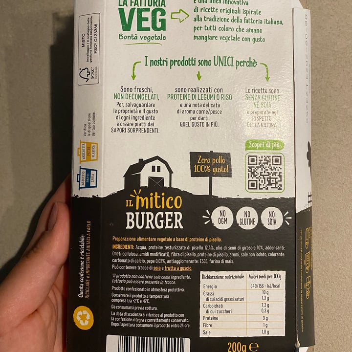 photo of la fattoria veg Burger Zero Pollo 100% Gusto , No OGM, No Glutine ,no Soia shared by @lalune on  09 Aug 2023 - review