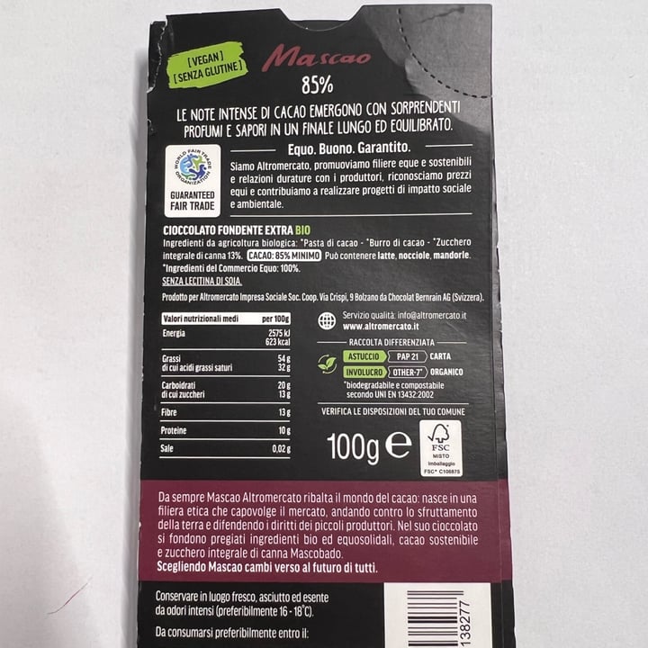 photo of altromercato cioccolato fondente extra 85% shared by @stefanimal on  05 Apr 2023 - review