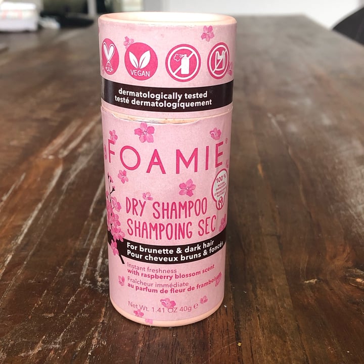 photo of Foamie  Dry shampoo for brunette & dark hair shared by @marleen269 on  31 Jul 2023 - review