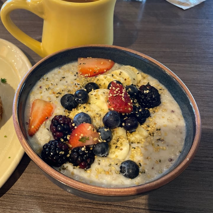 photo of Snooze, an A.M. Eatery Goldilocks Porridge shared by @nmorton on  05 Feb 2023 - review