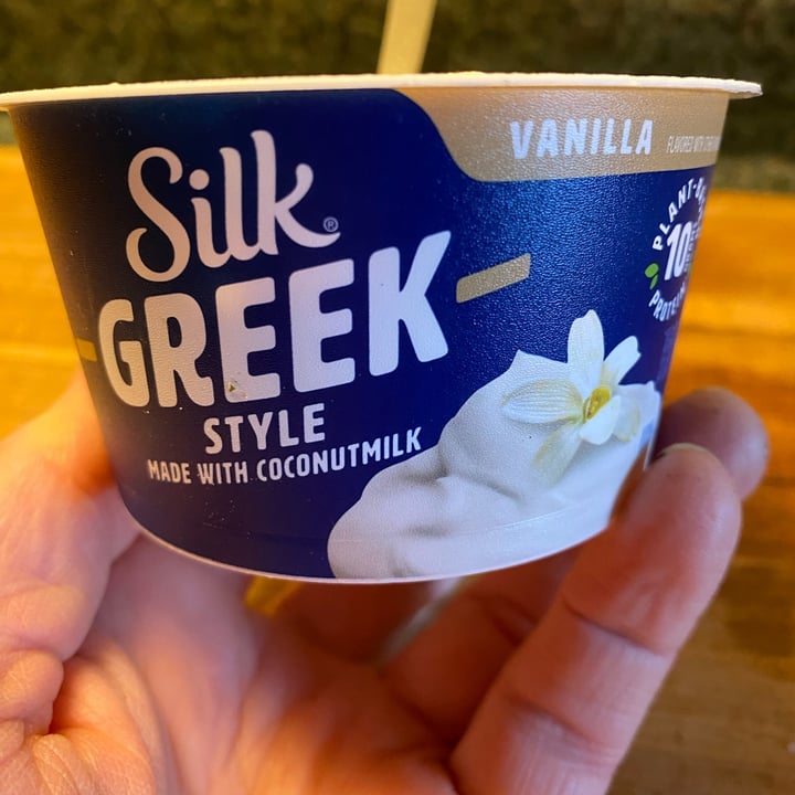 photo of Silk yogurt Silk Greek Style Vanilla Coconut Yogurt shared by @geneogden on  01 Jan 2023 - review