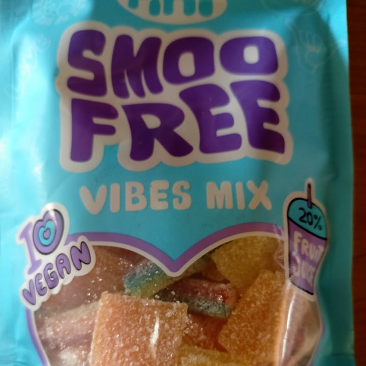 photo of Fini Smoo Free Vibes Mix shared by @aquiles on  19 Feb 2023 - review