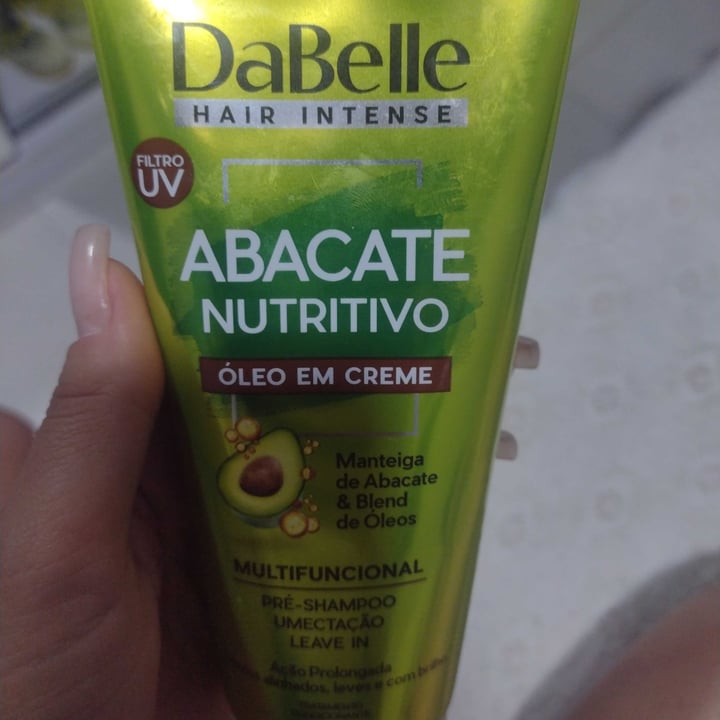 photo of Dabelle Pré Shampoo de Abacate shared by @thacarv on  07 May 2023 - review