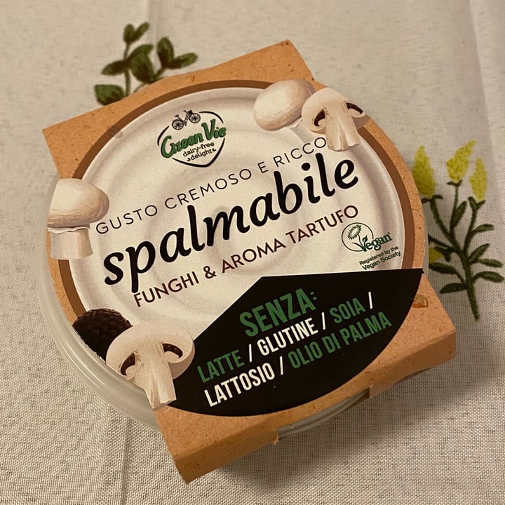 photo of GreenVie Foods Spalmabile funghi e tartufo shared by @attolrac on  28 Jan 2023 - review