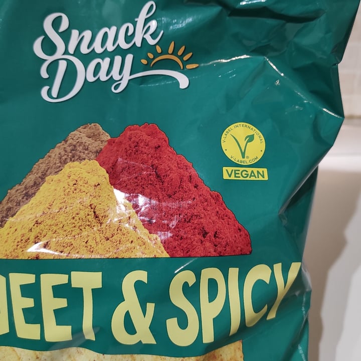 photo of Snack Day sweet & spicy chips shared by @niklabelloli1 on  05 Jun 2023 - review